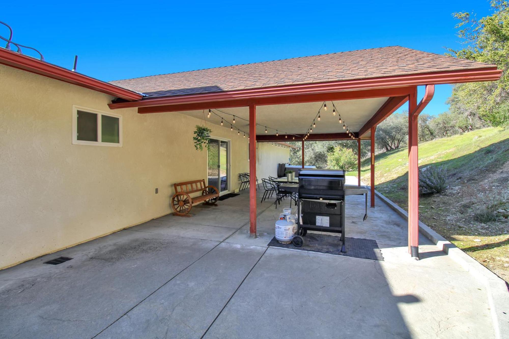 Villa Near Yosemite & Bass W/hot Tub/evcharge