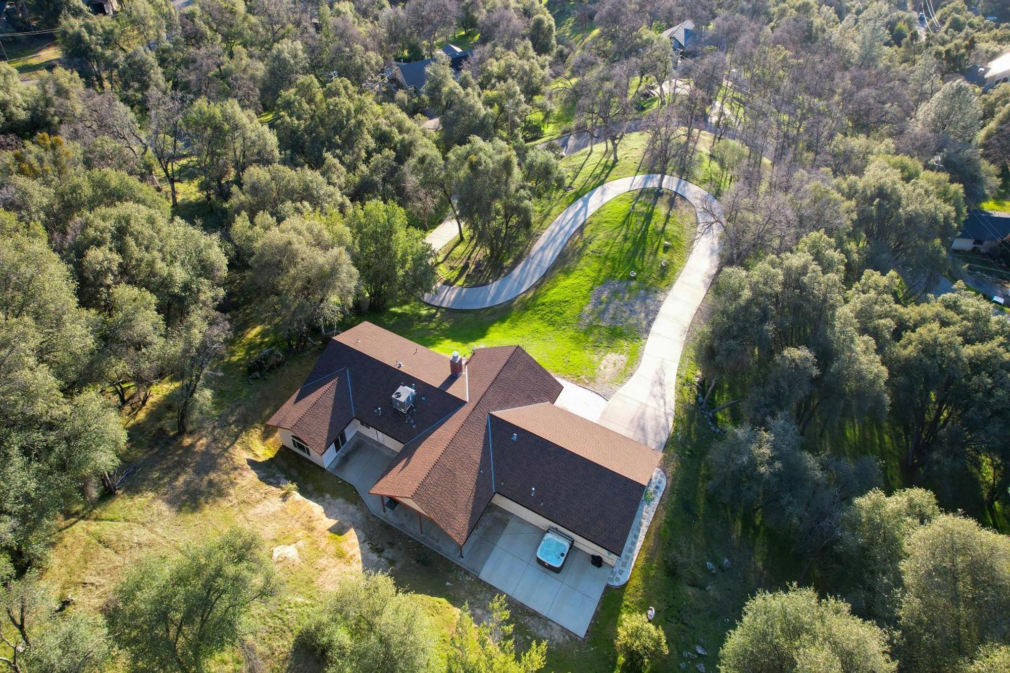 Near Yosemite & Bass W/hot Tub/evcharge Villa