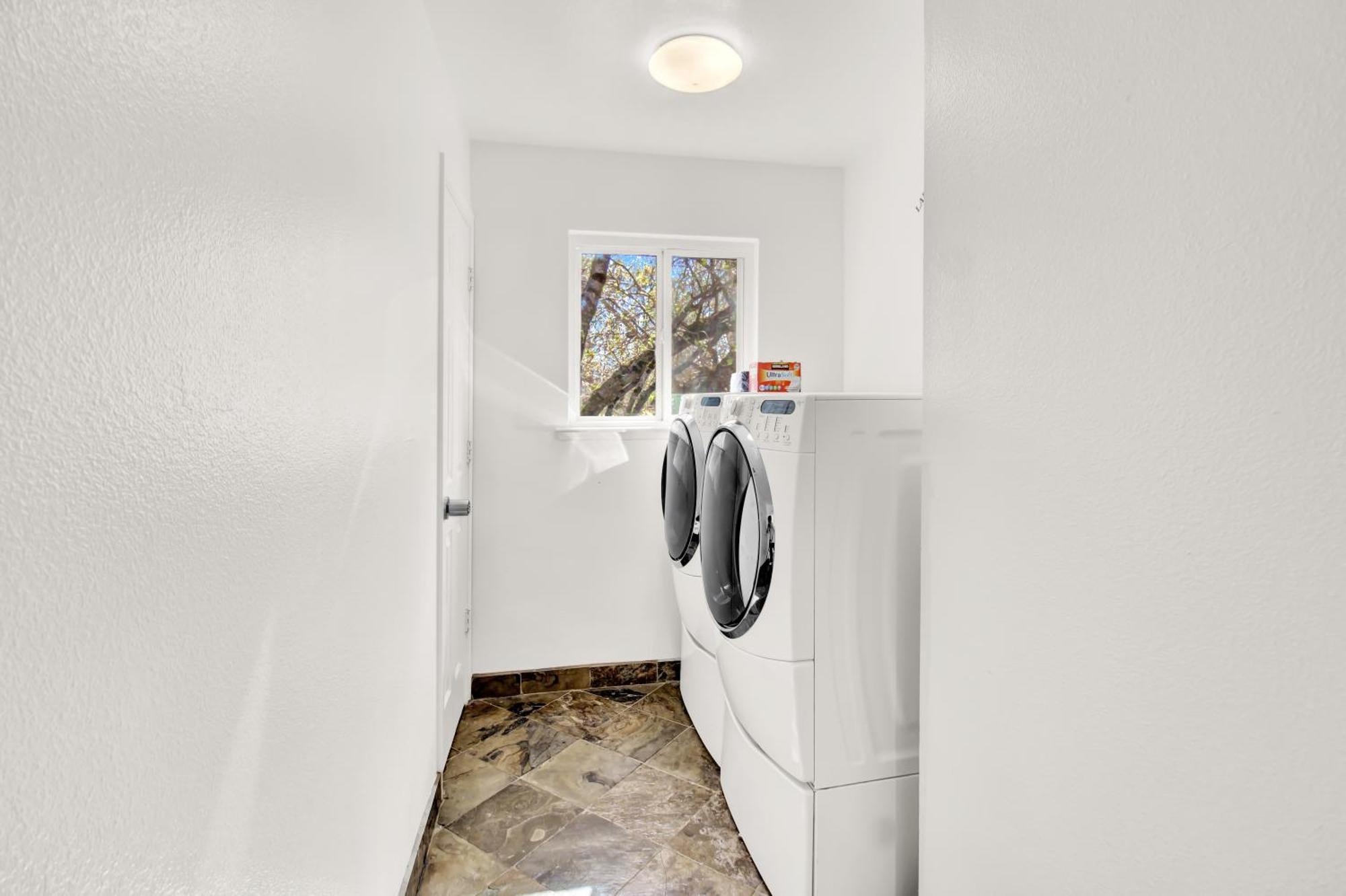 Near Yosemite & Bass W/hot Tub/evcharge * Oakhurst