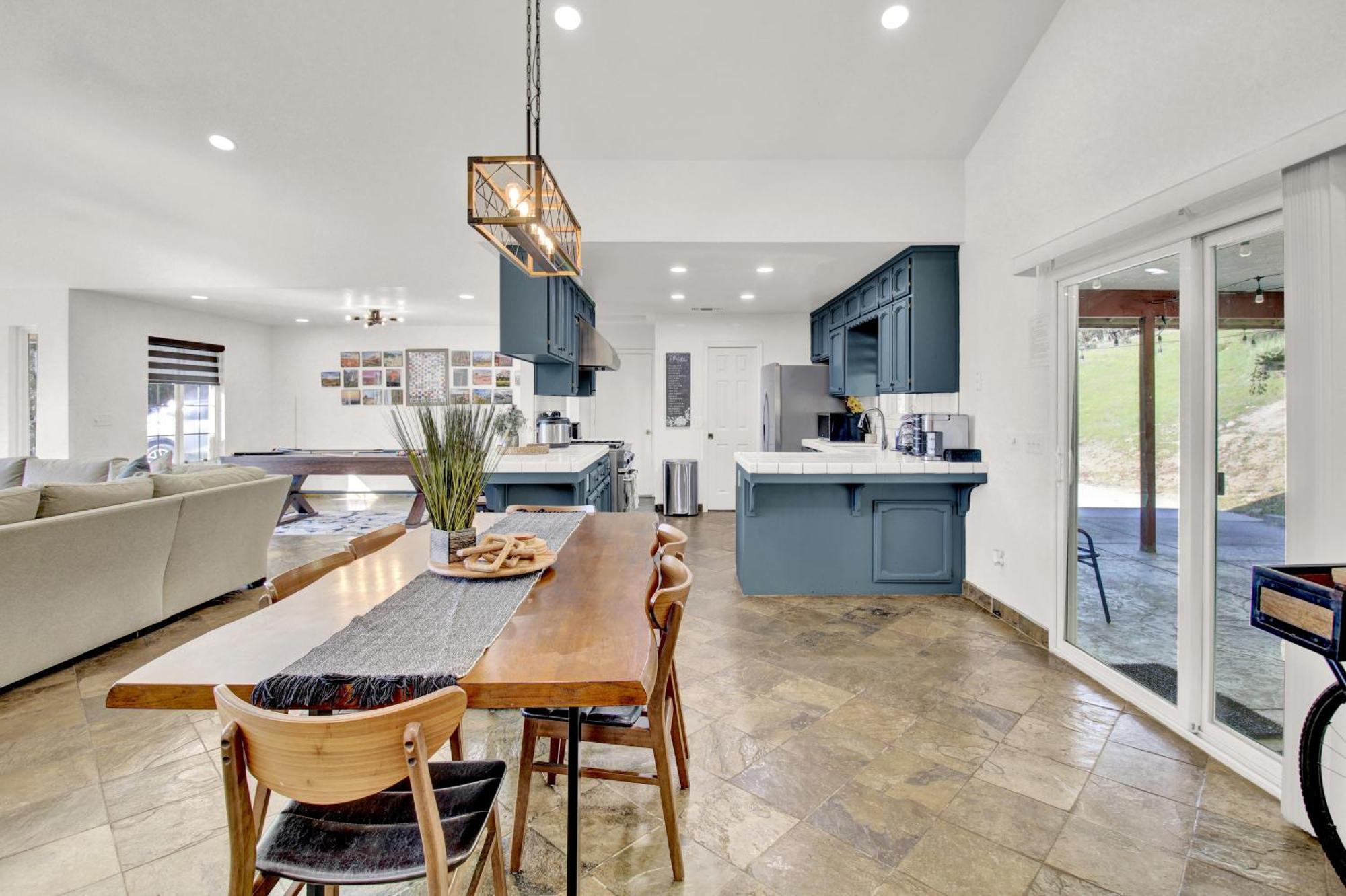 Near Yosemite & Bass W/hot Tub/evcharge Oakhurst