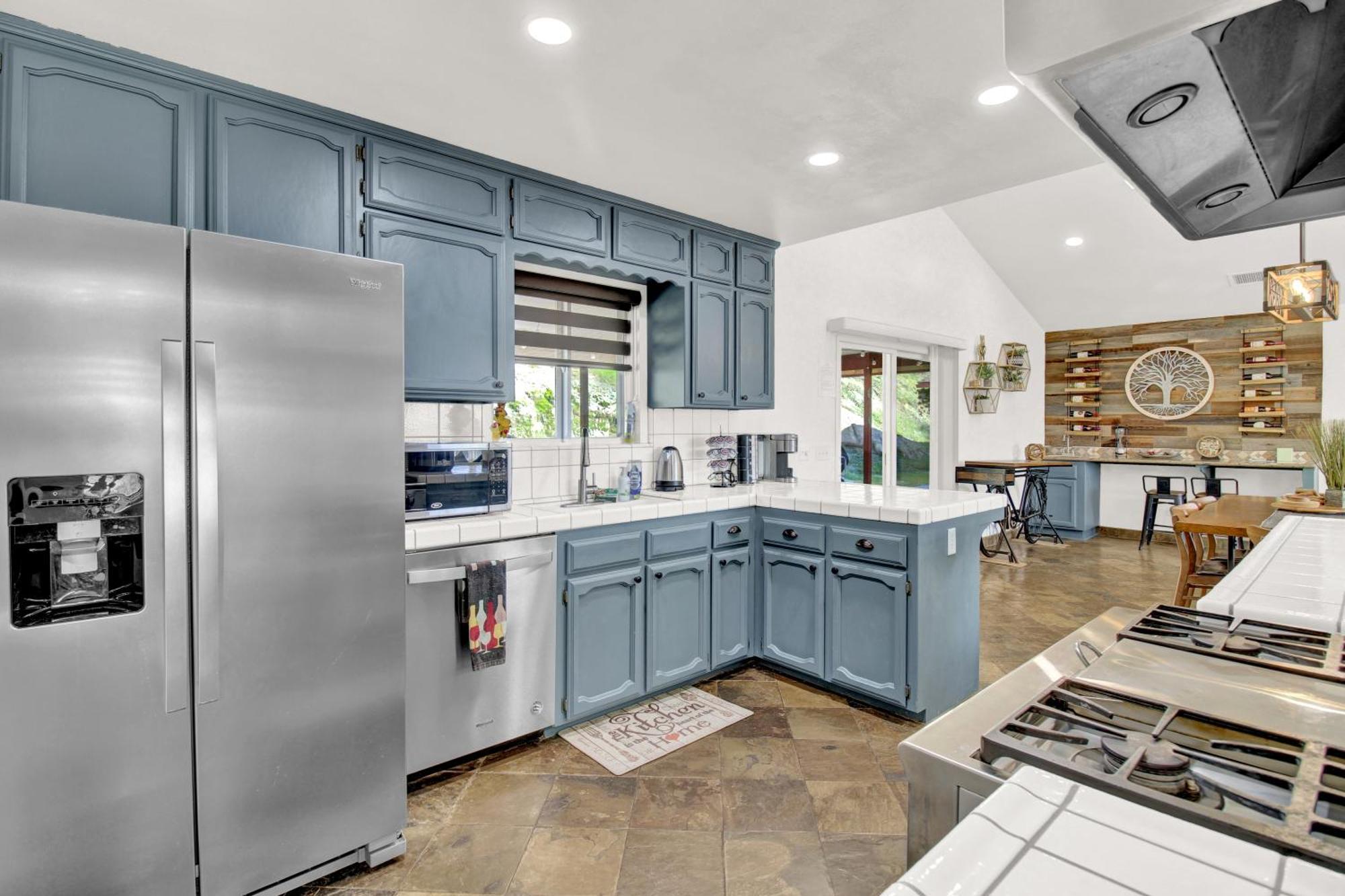Near Yosemite & Bass W/hot Tub/evcharge Villa