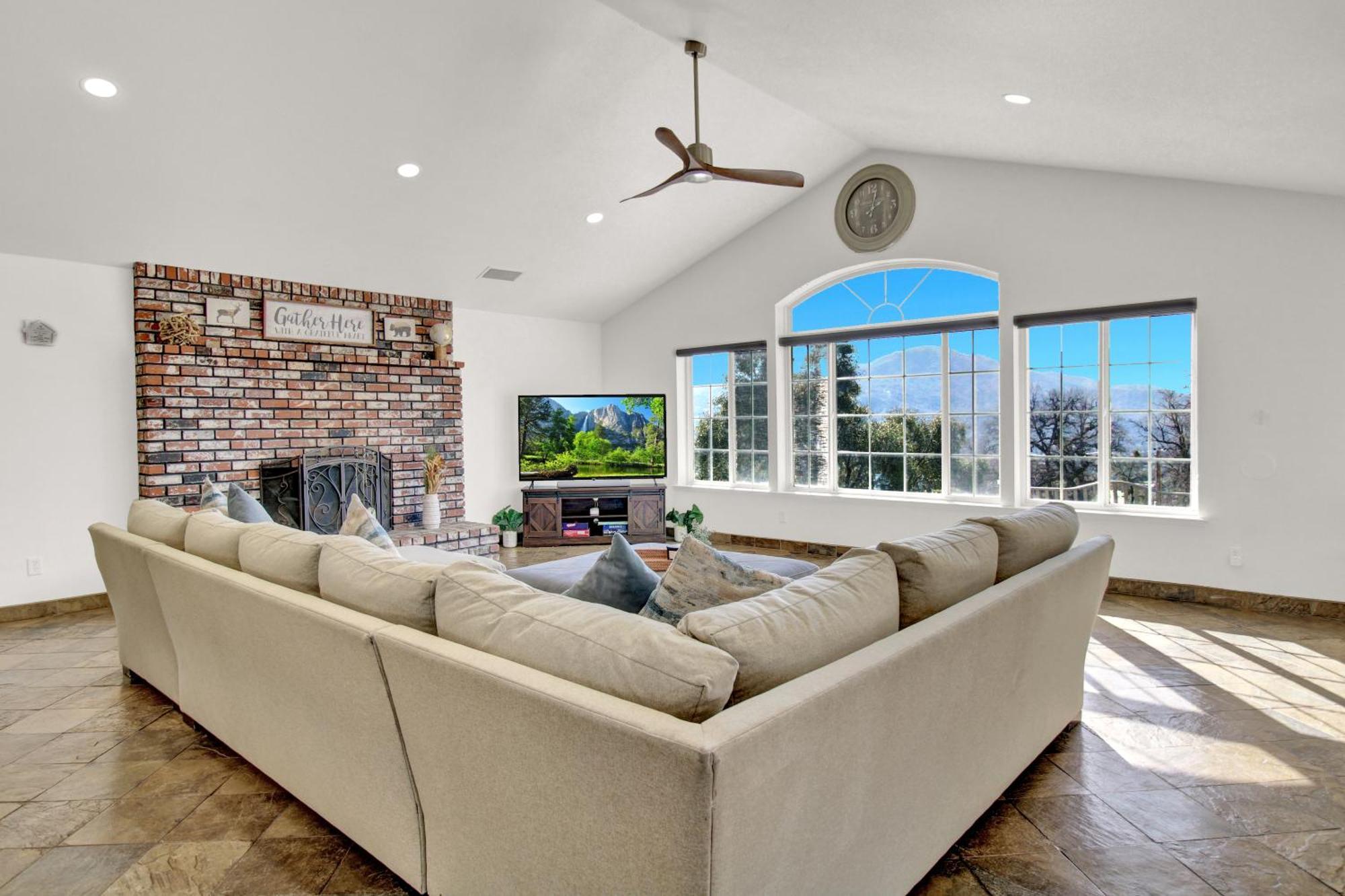 Near Yosemite & Bass W/hot Tub/evcharge * Oakhurst