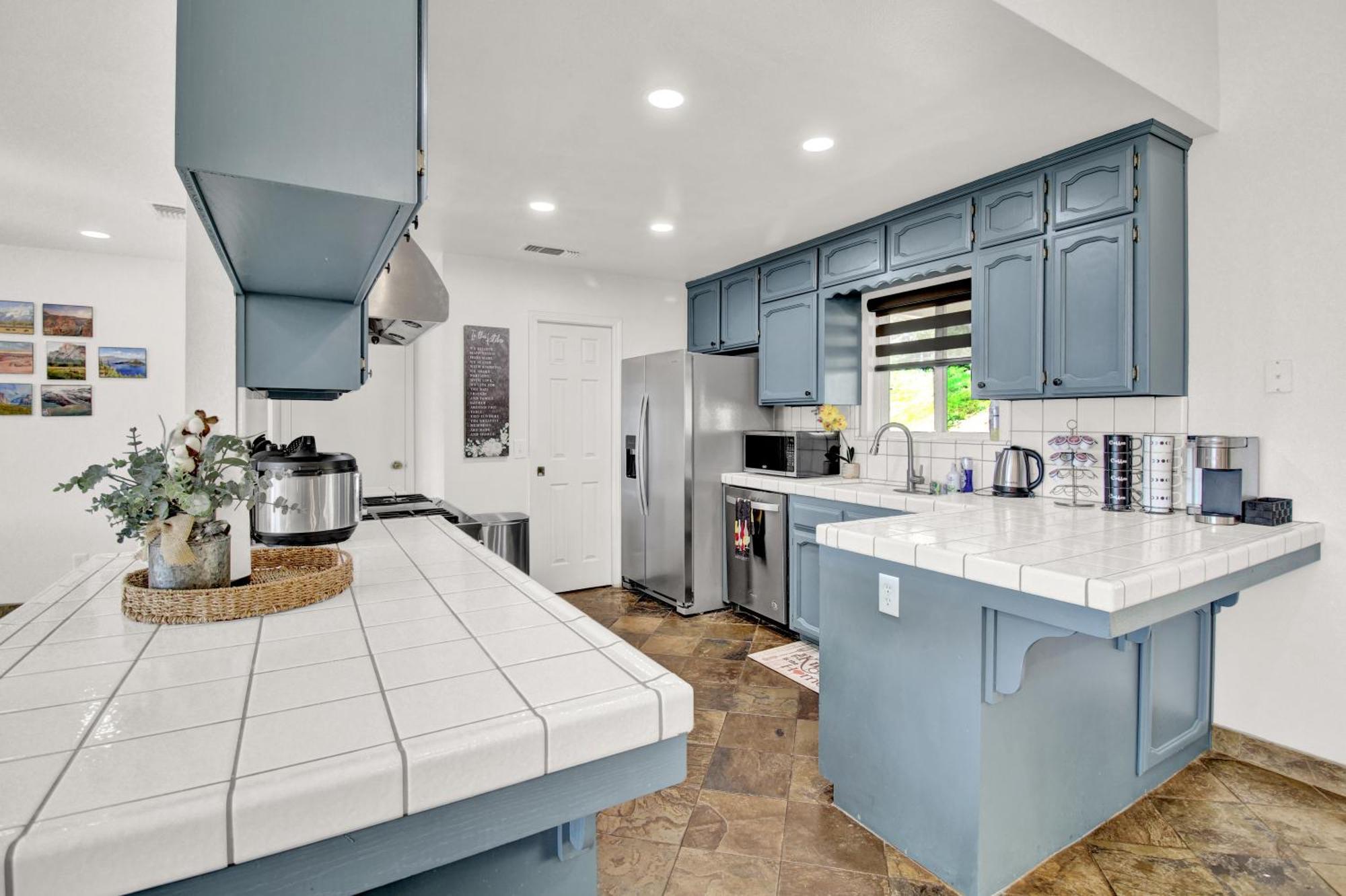 Villa Near Yosemite & Bass W/hot Tub/evcharge *